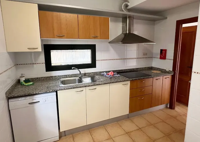 Anahi Homes Corralejo- Dracaena 20 *