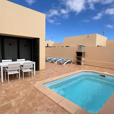 Anahi Homes Corralejo- Dracaena 20 *