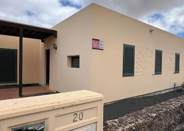 Anahi Homes Corralejo- Dracaena 20